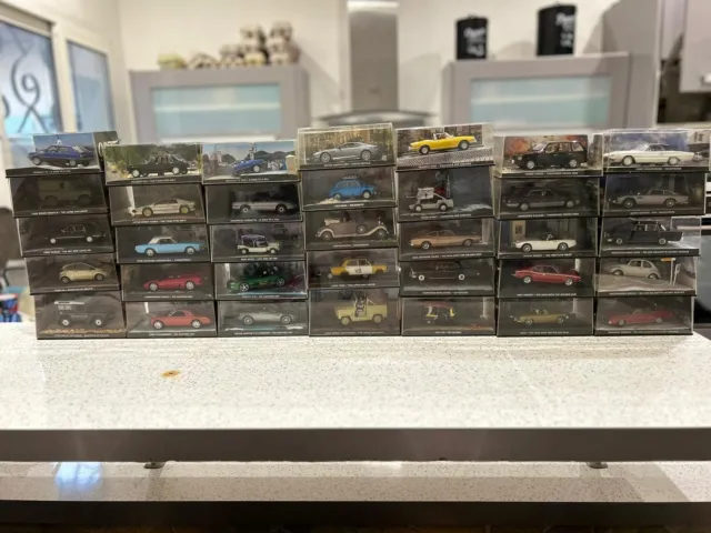 collection miniature voiture 007 james bond