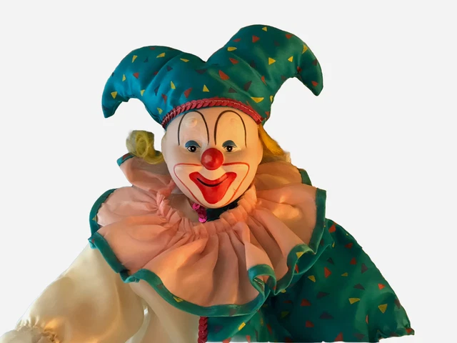 Heritage Mint Ltd Chester the Jester Clown Porcelain 16'' Doll Vtg. 1989