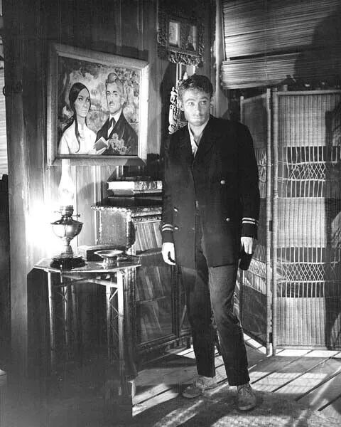 Peter O'Toole full length pose 1965 as Lord Jim 8x10 real photo