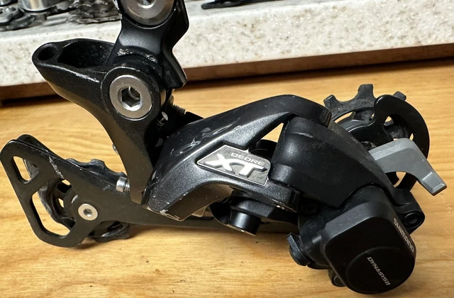 shimano xt m8000 shadow  11 speed rear mech