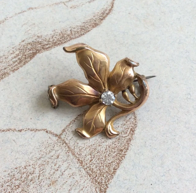 Broche Ancienne Fleurs en Or, Verneuil et Diamants