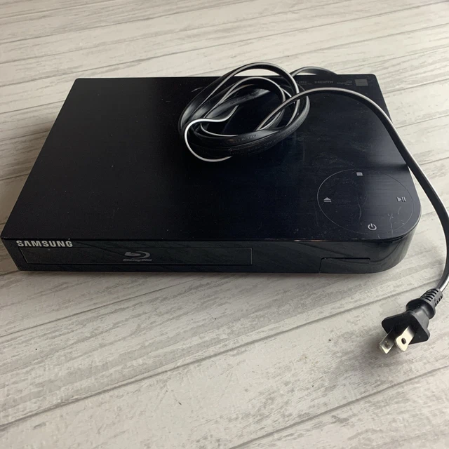 SAMSUNG BDF5100 BLURAY /DVD Player 1080P Network NO/remote TESTED 67