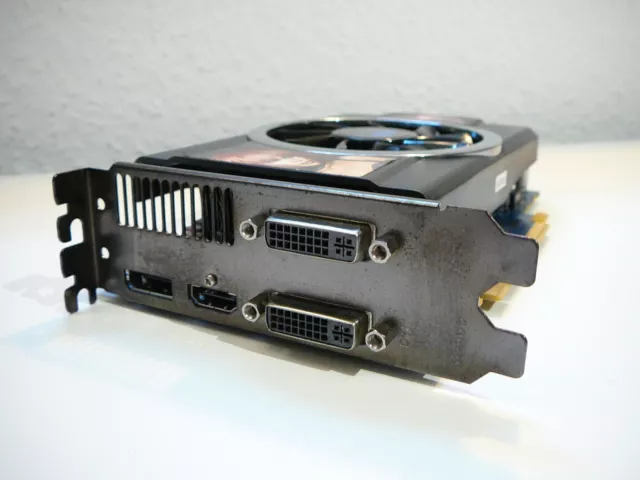 Grafikkarte ATI RADEON HD5770 1GB PCIe 2.1 x16 HDMI 2x DVI DP SAPPHIRE