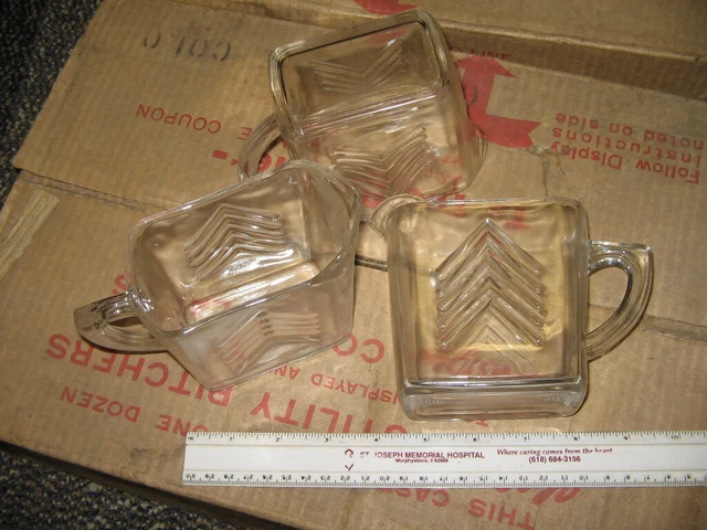 1930s cereal box Kellogg's premium depression glass utility pitcher (1) 13oz
