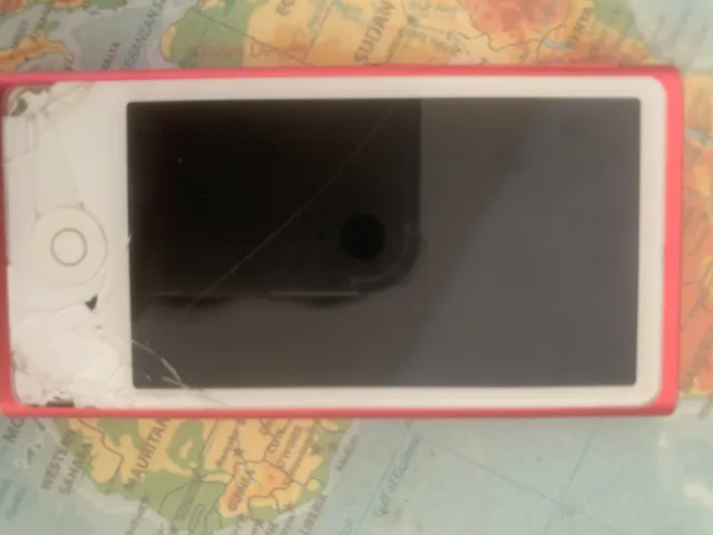Apple iPod Nano 7ème Génération 16 Go Lecteur Multimédia Portable - Argent