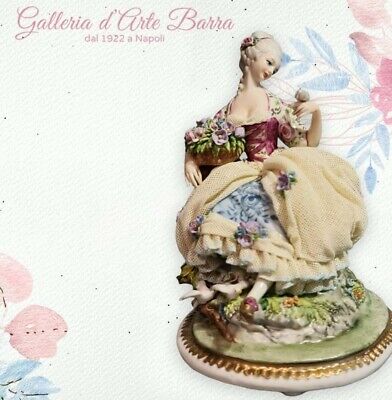 Dama Ventaglio abito di pizzo Decoro esclusivo PORCELLANA DI CAPODIMONTE 