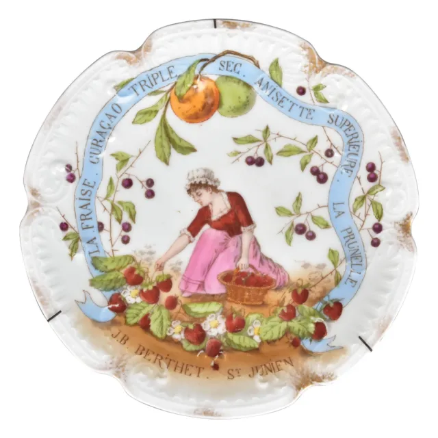 Assiette en céramique peinte XIXème à la cueilleuse de fruits