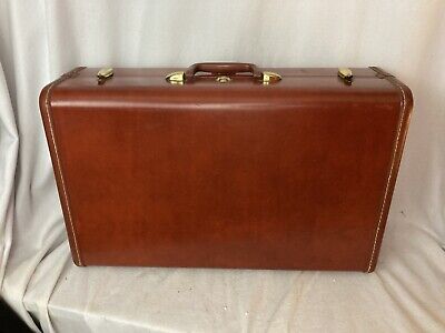 Vintage Samsonite Schwayder Bros Brown Leather-Look Luggage 21" (Lot A)