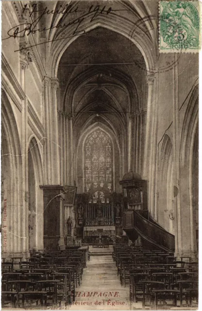 CPA Champagne Interieur de l'Eglise FRANCE (1309627)