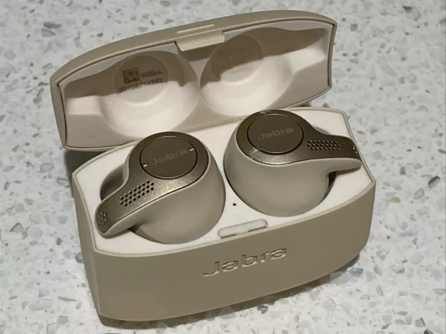 Genuine Jabra Elite 65t Beige Wireless Earbuds, Charging Case / NOT COPY