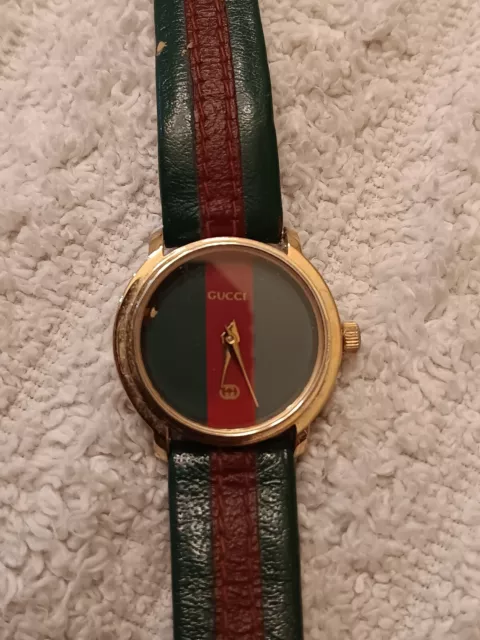 GUCCI Watch-Vintage-Green And Red PARIS Missing Face Trim Needs Battery