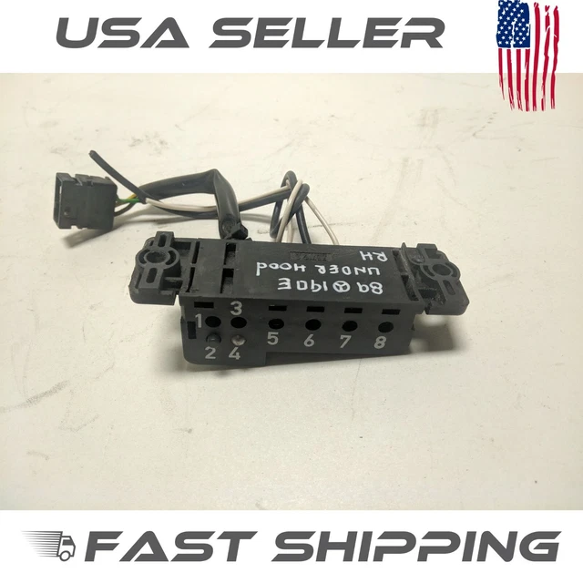Aq210285 84-93 Mercedes 190E Under Hood Connection Terminal Oem