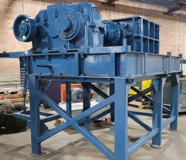 40" x 27" Single Shaft Used High Torque Shredder