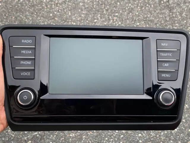 5E0919605J autoradio navigation skoda octavia 5E0919605J autoradio navigation skoda octavia
