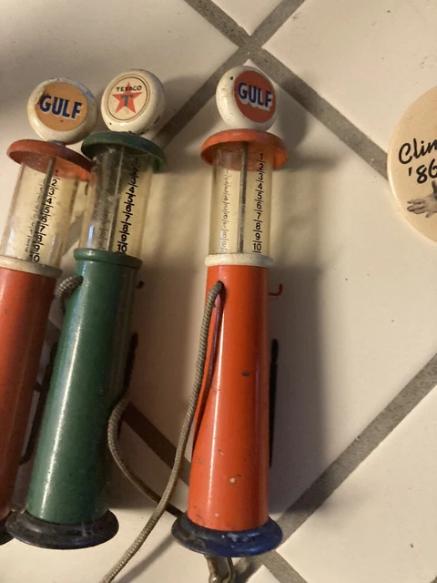 3 Miniature Gas Pump Fuel Dispenser w/ Globe Mobil Gas Sign Red Lot Toy Vintage 3 Miniature Gas Pump Fuel Dispenser w/ Globe Mobil Gas Sign Red Lot Toy Vintage