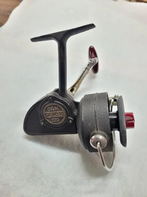 VINTAGE DAM QUICK 220 Spinning Reel Tested $23.78 - PicClick