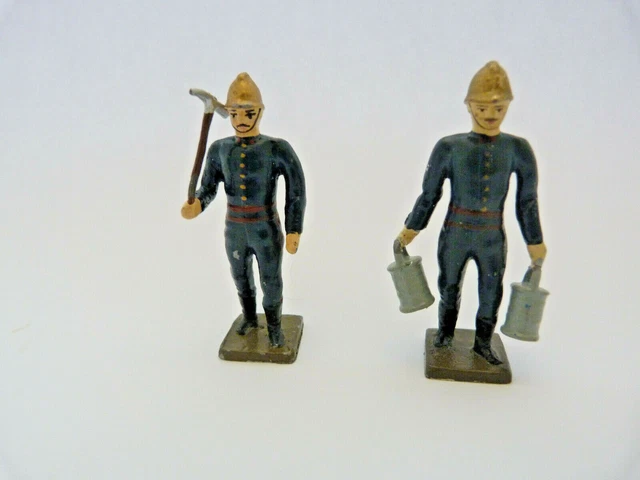 Lot De 11 Figurines Sapeurs-pompiers Anciennes Mignot Starlux - 9 Plomb + 2 Plastique