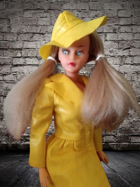 Poupée Tressy Bella American Character Châtain Jambes Raides - Vintage