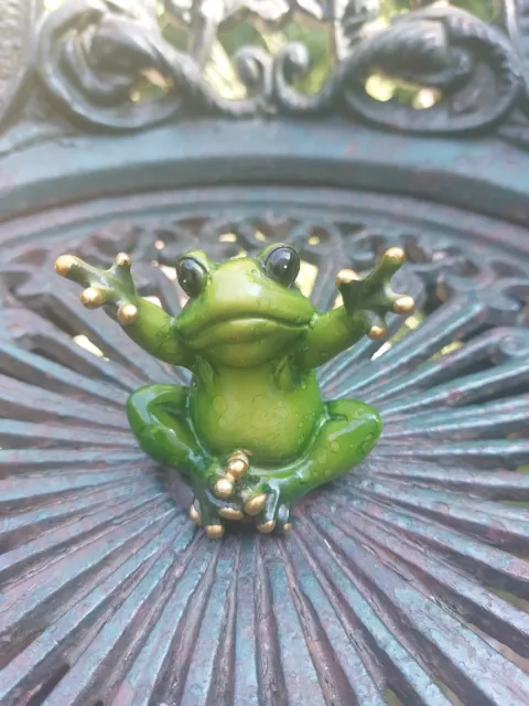 Shudehill Giftware Sitting Green Frog Yoga Meditation Ornament Figurine 7cm High