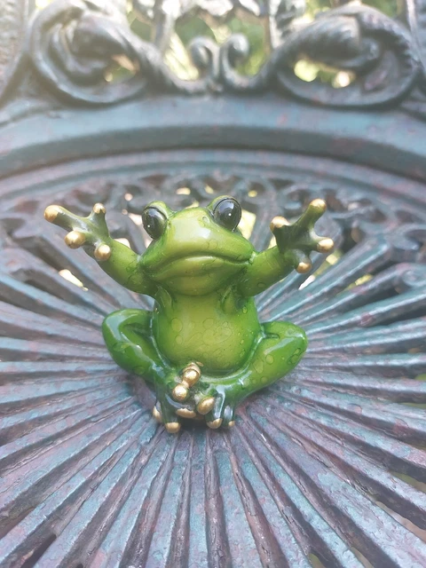 Shudehill Giftware Sitting Green Frog Yoga Meditation Ornament Figurine 7cm High