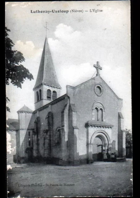LUTHENAY-UXELOUP (58) Sortie de MESSE / EGLISE animée début 1900