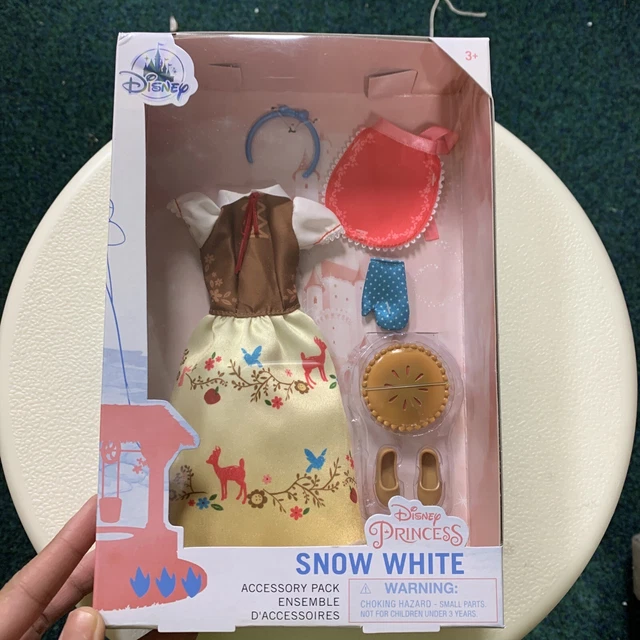 DISNEY STORE DISNEY PRINCESS SNOW WHITE Classic Doll Accessory Set £9. ...