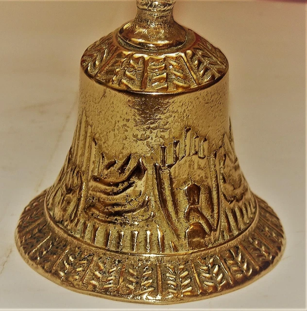 ANCIENNE CLOCHE ANGLAISE en laiton massif (Dieu et mon droit) EUR 50,00
