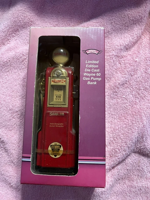 Wayne 60 Die Cast Gas Pump Bank  Limited Edison Replica