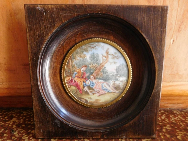 Broc Ancien - Broche Peinte Signée FL Avec Scène Galante, Sans Marque, Occasion