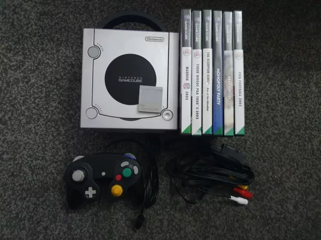Nintendo GameCube Console with Controller,Power Lead & 6 Games