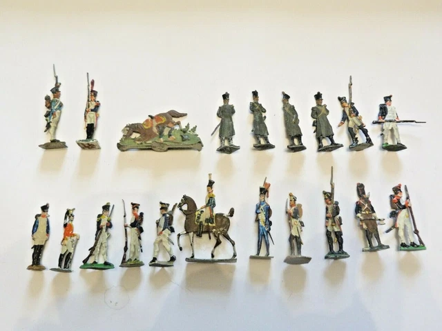 Lot De 26 Figurines Plates En étain - Grenadiers Russes 1799, échelle 30mm, Peinture Fine Double Face, Occasion Très Bon état