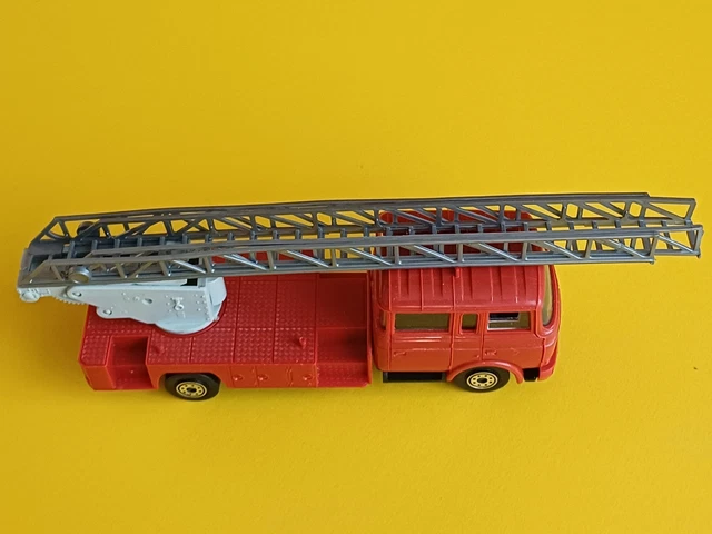 Berliet GBK18 Grande échelle Magirus DH30H | Norev. #97. Mad