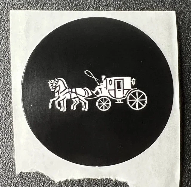 *Nuevo* Pegatina Coach pequeña 1,5"" redonda, negra clásica con logotipo blanco de caballo y buggy
