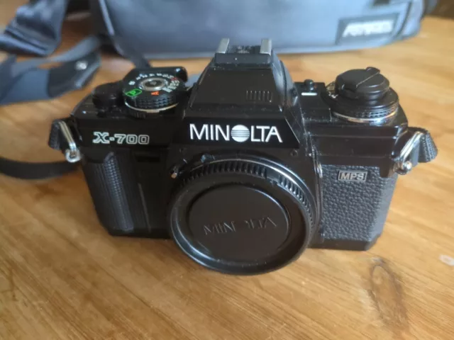 Minolta X-700 MPS, SLR FILM CAMERA  With 3 LENSES. FLASH AND CARRY BAG.