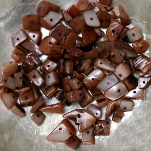 10 Perles CHIPS irrégulières Nacre Irisée Rose Mordoré    5 à 10 mm en moyenne