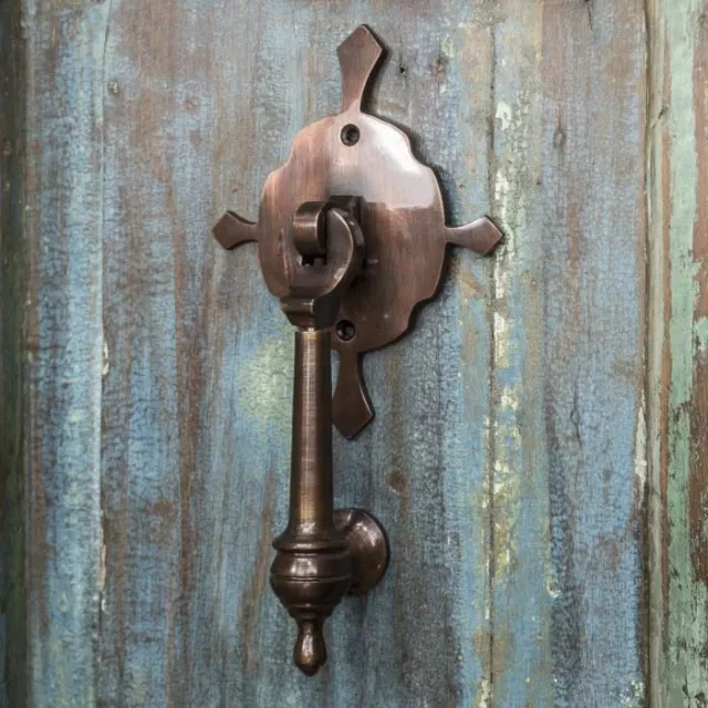 Frappe de porte en cuivre antique "Turnbrook Park" - fourni avec fixations