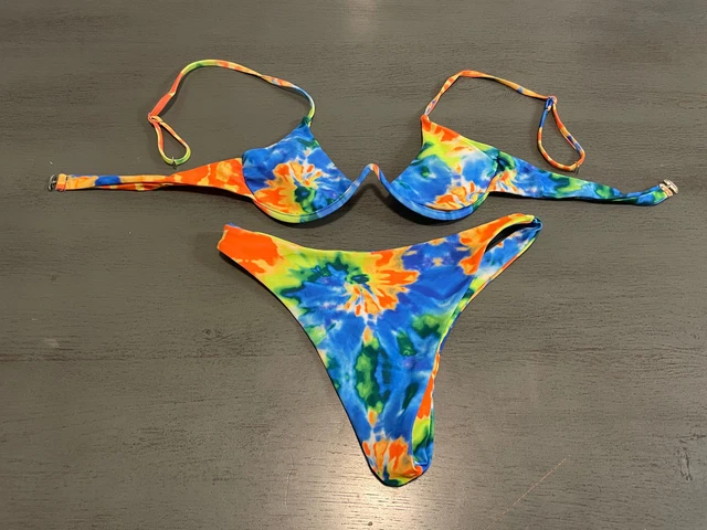 colorful underwire SHEIN     two  piece swimsuit bikini size small