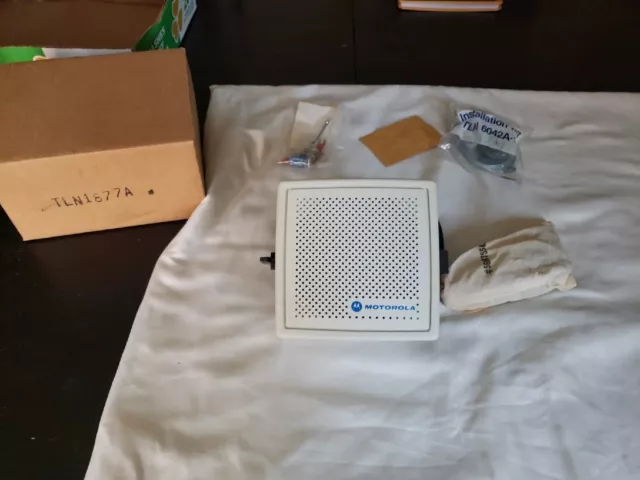 1 Motorola TLN1877A Two-Way Radio Speaker  CB. NOS