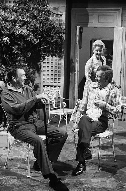 Macdonald Carey As Tom Horton, Frances Reid On Days Of Our Lives 1977 TV PHOTO 1 Macdonald Carey As Tom Horton, Frances Reid On Days Of Our Lives 1977 TV PHOTO 1