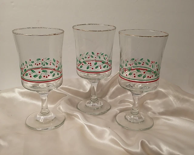 Arby's 1985 Christmas Holly Berry Glasses Goblets Set of 3 Water Wine Holiday