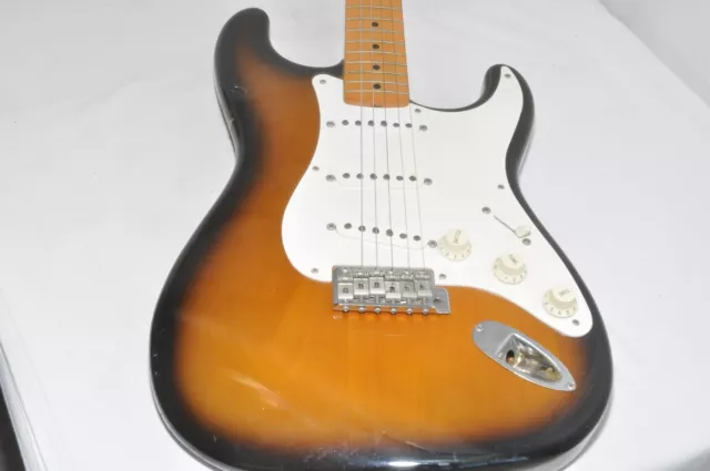 Guitarra eléctrica Fender Stratocaster hecha a mano en Japón 1997 Ref. No.5906 3