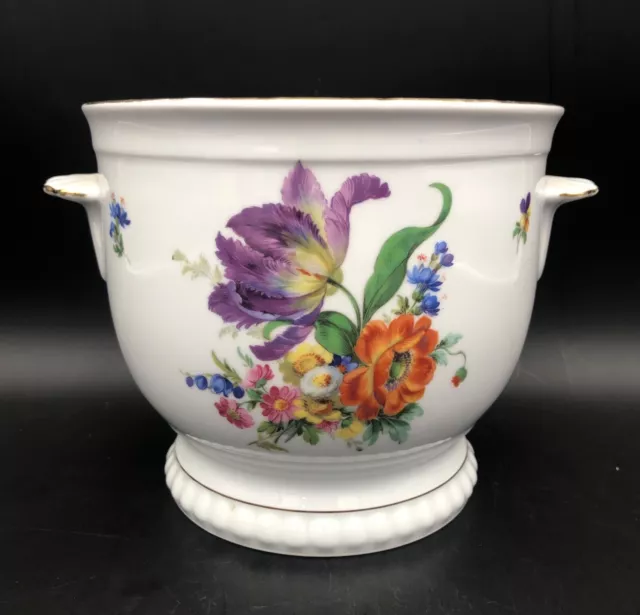 Bareuther Waldsassen Bavaria Cache Pot BTH33 Large Flowers, Gold Trim