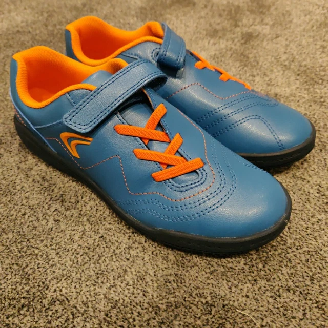 CLARKS BOYS FOOTBALL Trainers Boots Size 2F Kids Shoes Astro Turf 8.49 PicClick UK