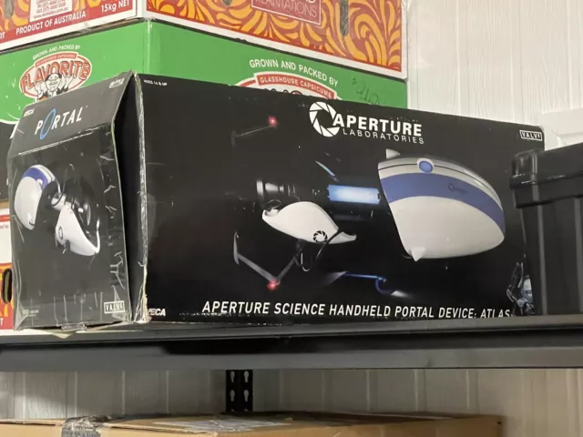Valve NECA Portal Gun Life Size Replica ATLAS