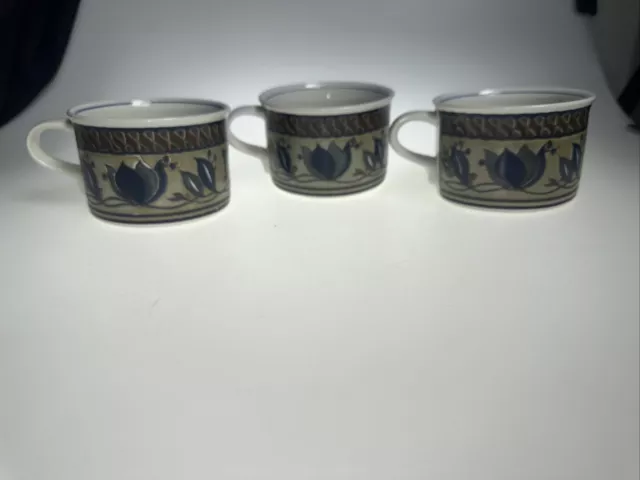 SET OF 3--MIKASA INTAGLIO ARABELLA cac01 Short COFFEE MUGS TEA CUPS