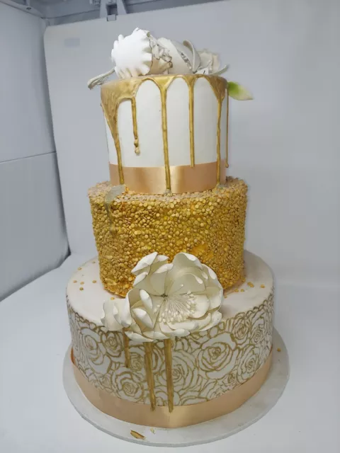 FAKE WHITE / gold CAKE ARTIFICIAL MULTI TIER ART DECO CAKE PROP