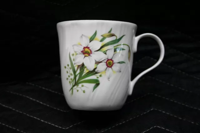 Sadler Wellington Fine Bone China Tea/Mug Floral March Made in England