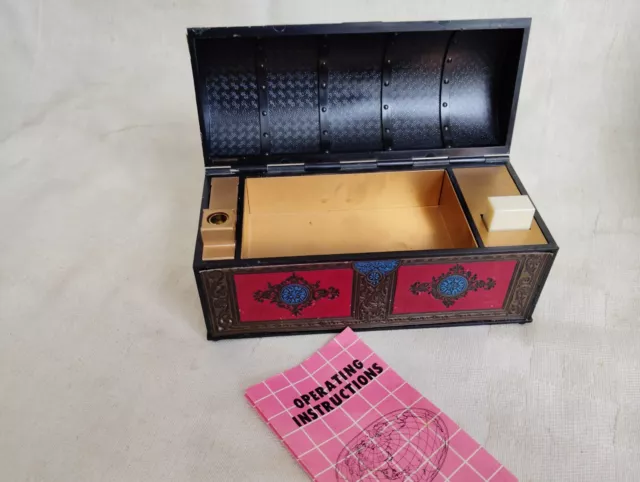 Boite coffret à cigarettes avec briquet Vintage  1960 CORONA Japan