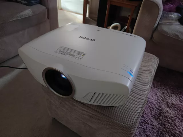 Epson EH-TW7400 - 4K PRO-UHD HDR-Capable Projector