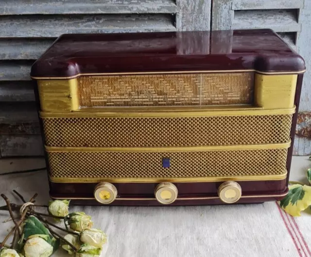 Ancienne Petite Radio Poste Radiola Bakelite